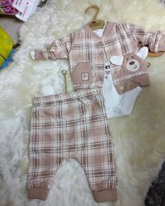 41 DoudouMama ensemble haut pantalon barboteuse 1 8500